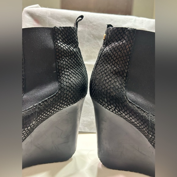 Jimmy Choo Ankle boots / Black / Snake Print / Size 39.5 IT - Picture 3 of 16